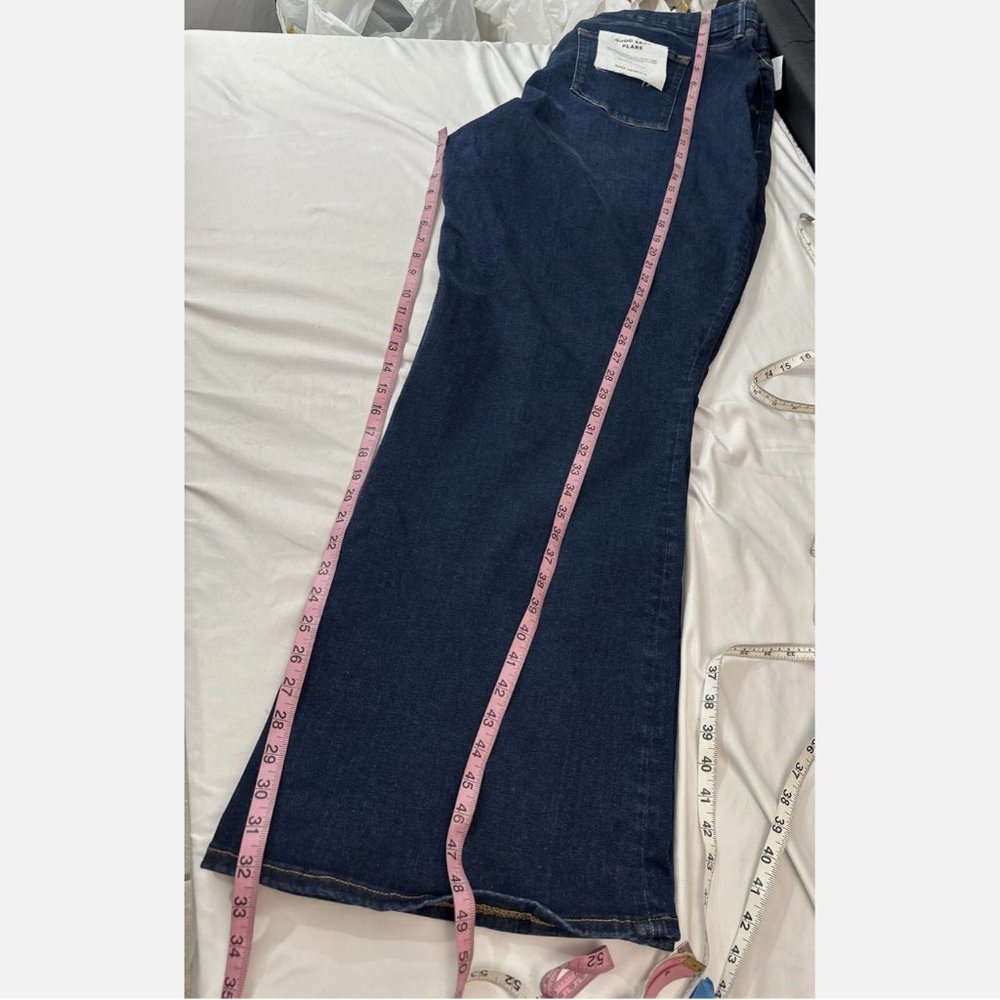 NWT‎ $89 Good American [ 8/ 5XL ] Pull-On Flare Jeans in Indigo Blue #S813 - Picture 7 of 16